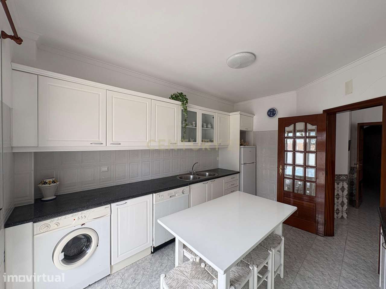 Apartamento T2 com terraço no centro de Santa Cruz - Grande imagem: 5/16
