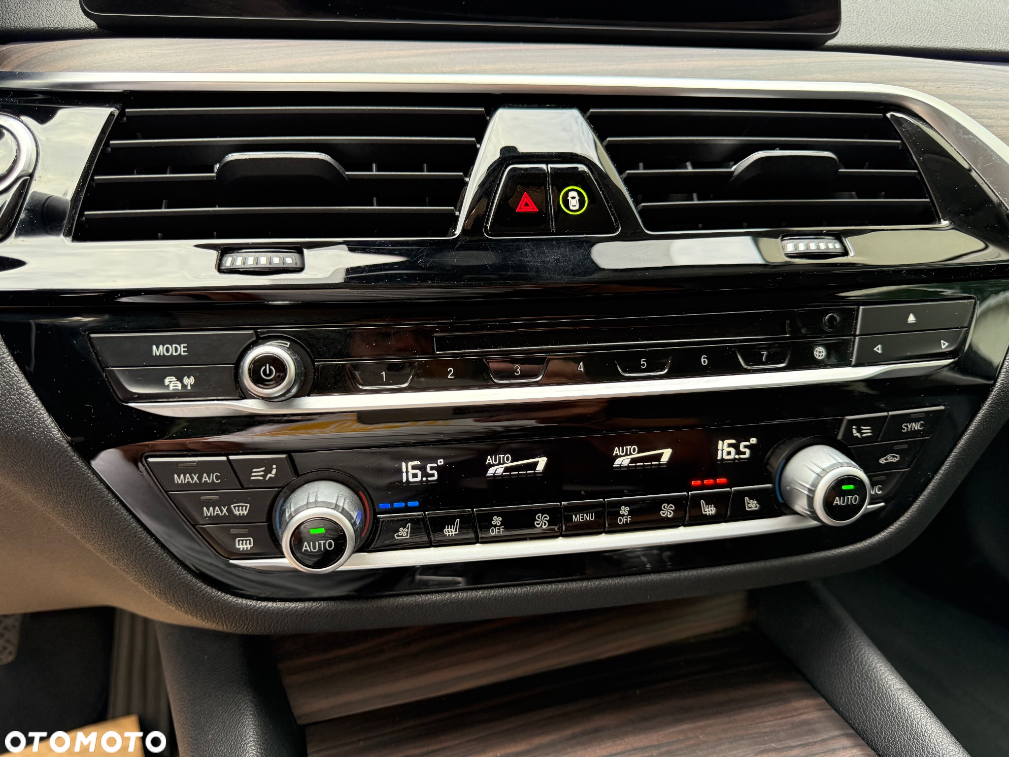 BMW Seria 5 520d Luxury Line sport - 23