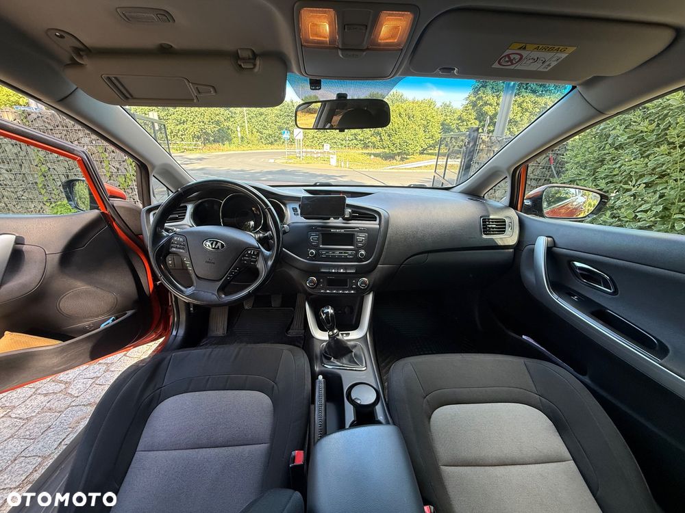 Kia Ceed - 7