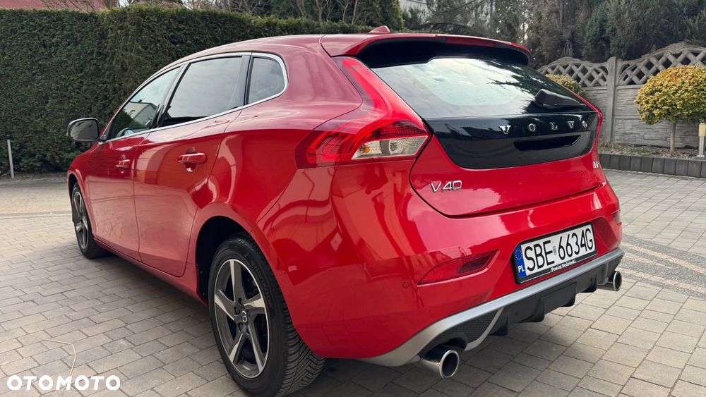 Volvo V40 D2 Drive-E R-Design Momentum - 6