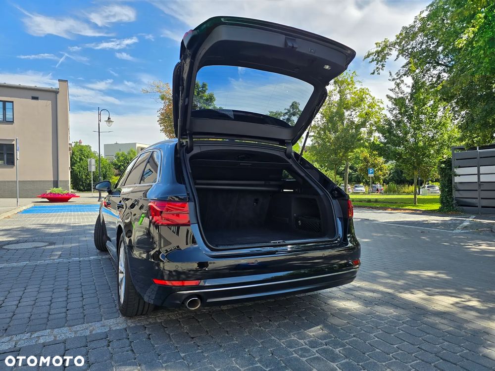 Audi A4 Avant 2.0 TDI design - 28