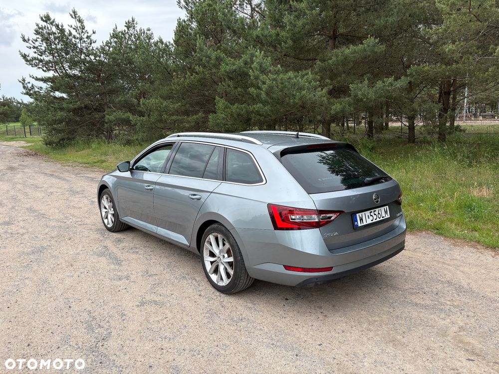 Skoda Superb 1.5 TSI Ambition DSG - 4