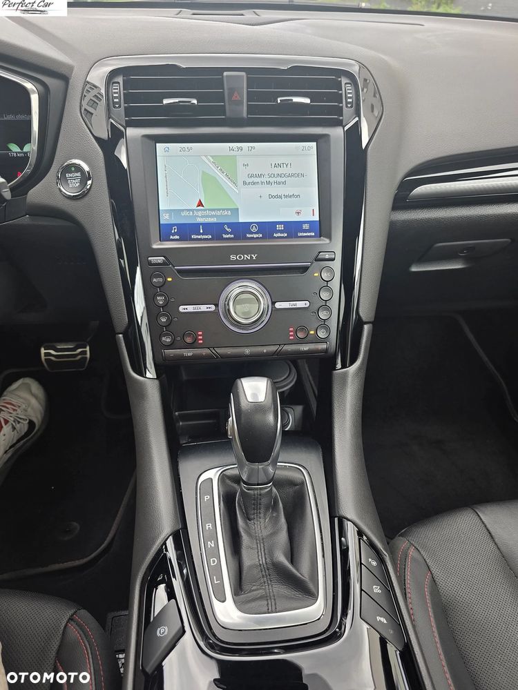 Ford Mondeo SW 2.0 Hybrid ST-Line Plus - 19
