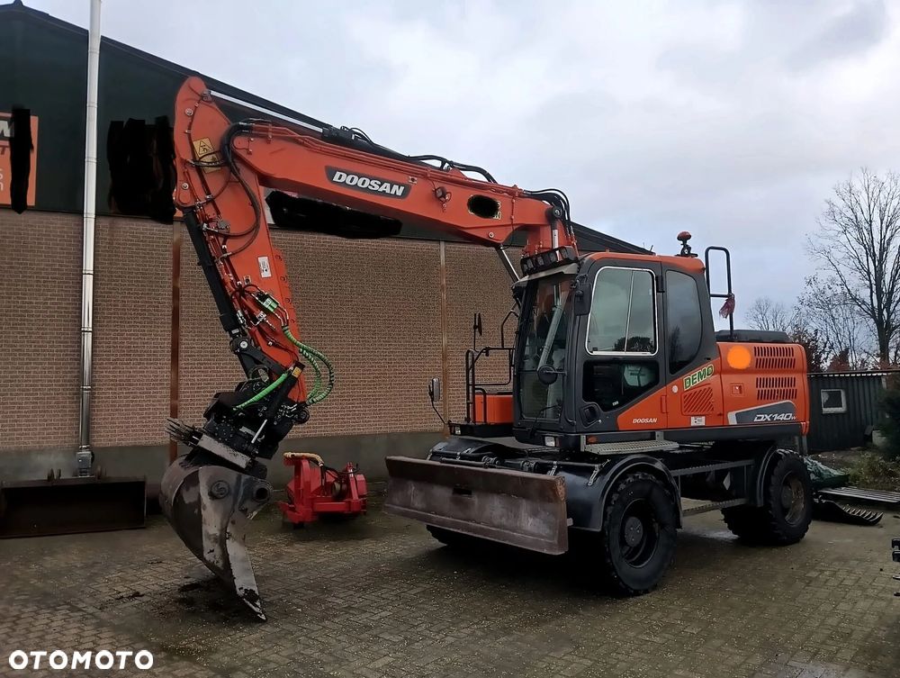Doosan DX 140 ROTOTILT+SZCZYPCE - 1