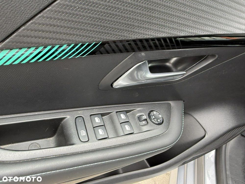 Peugeot 208 Hybrid 100 e-DSC6 Style - 27