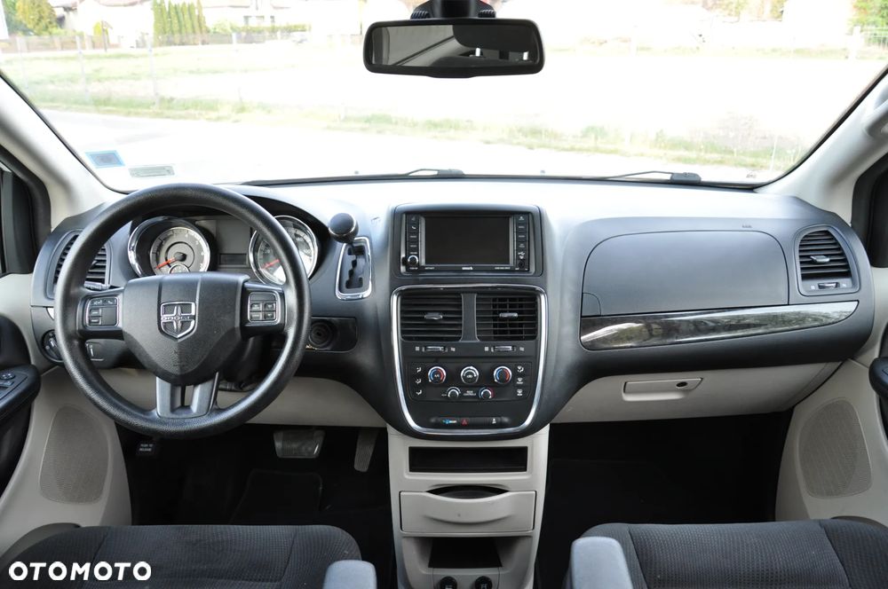 Dodge Grand Caravan 3.6 Express - 14