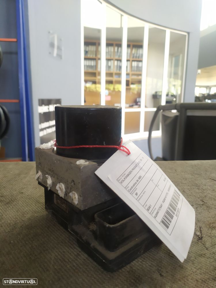 CENTRALINA DE ABS VOLKSWAGEN PASSAT/ 6Q0907379AF / 5Q0614117G - 1