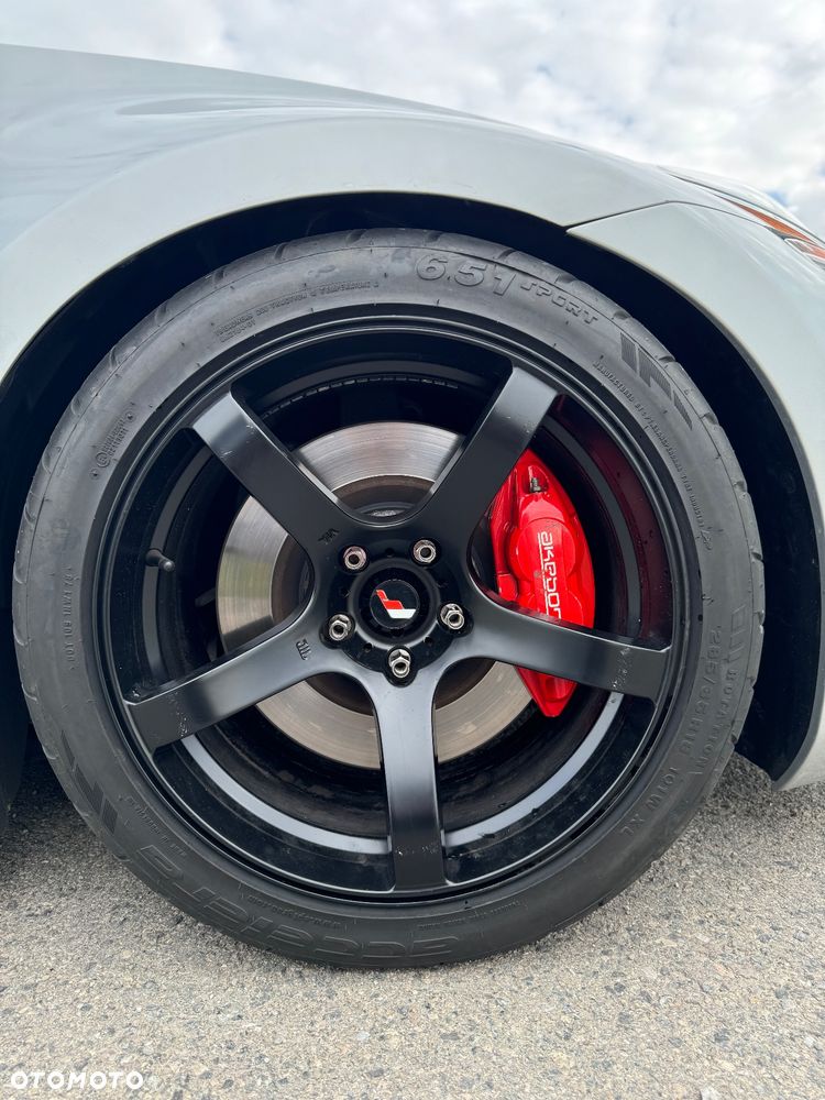 Nissan 370 Z Standard - 16