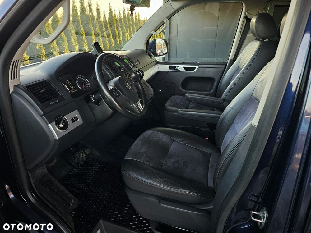 Volkswagen Multivan - 15