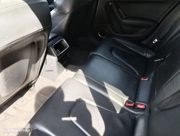 Audi A4 Avant ver-2-0-tdi-business-line-s--line - 22