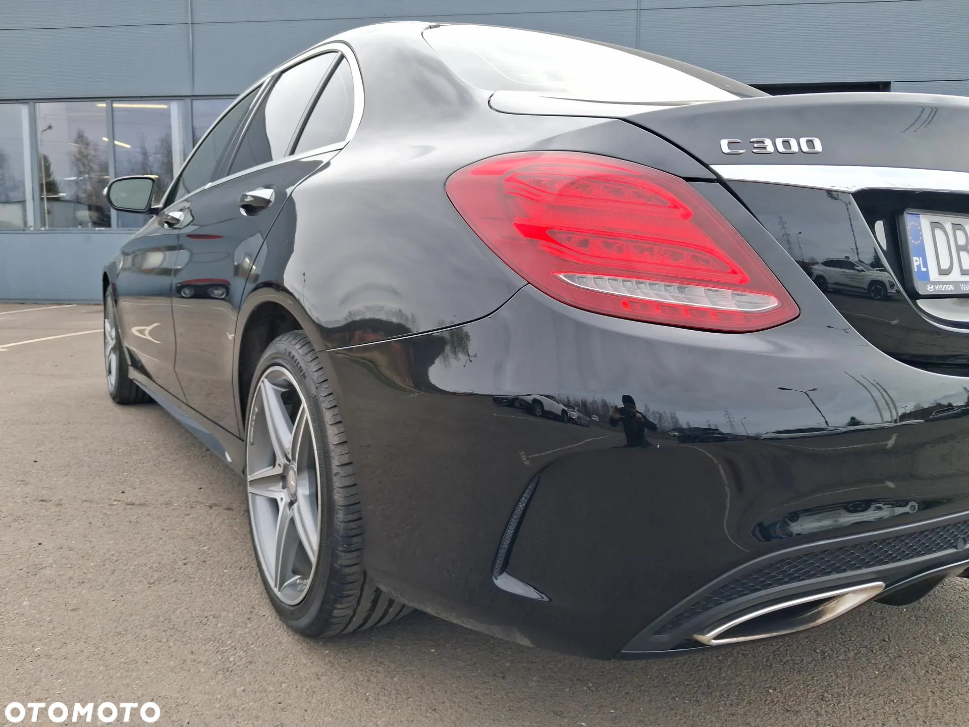 Mercedes-Benz Klasa C 300 7G-TRONIC Exclusive - 32