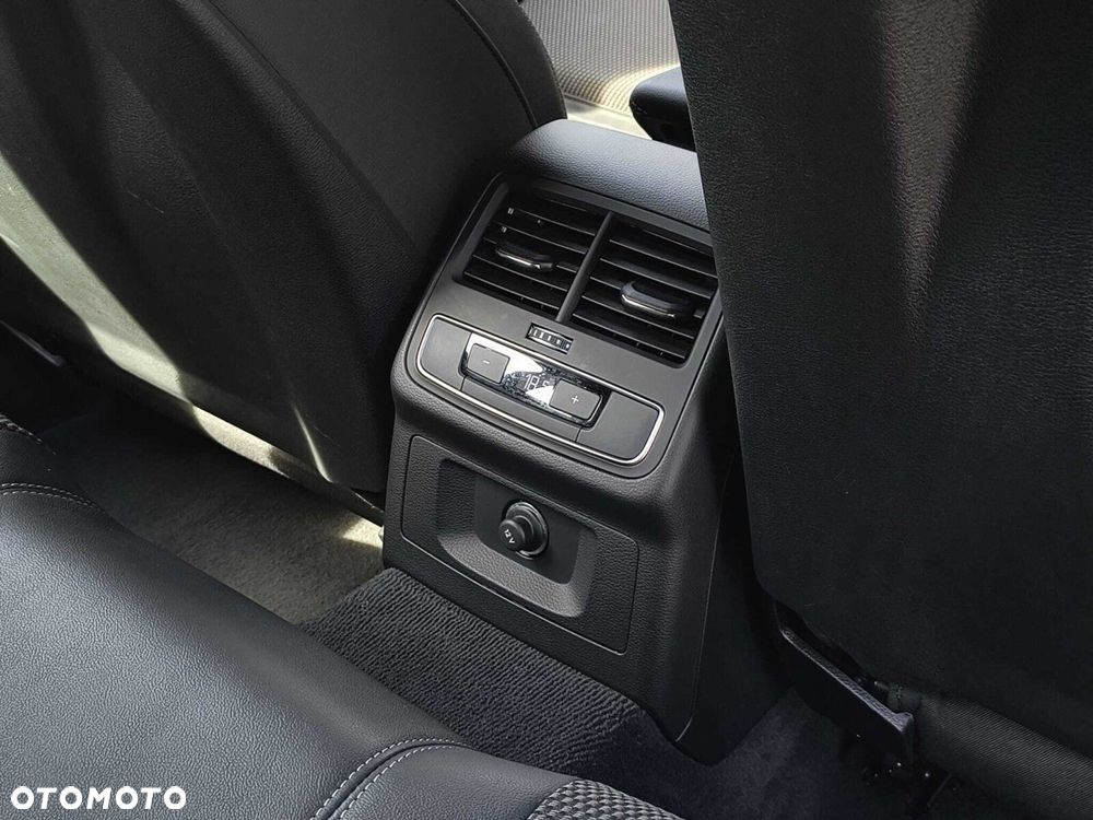 Audi A4 Avant 40 TDI mHEV Quattro S Line S tronic - 33