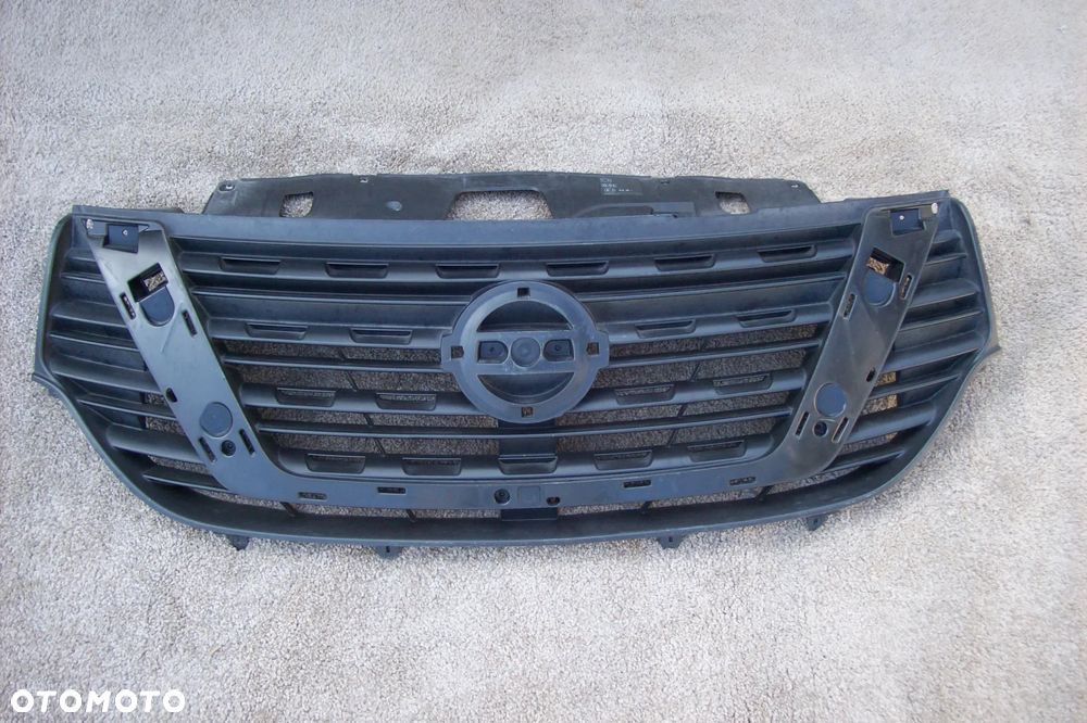 grill nissan nv 300 - 1