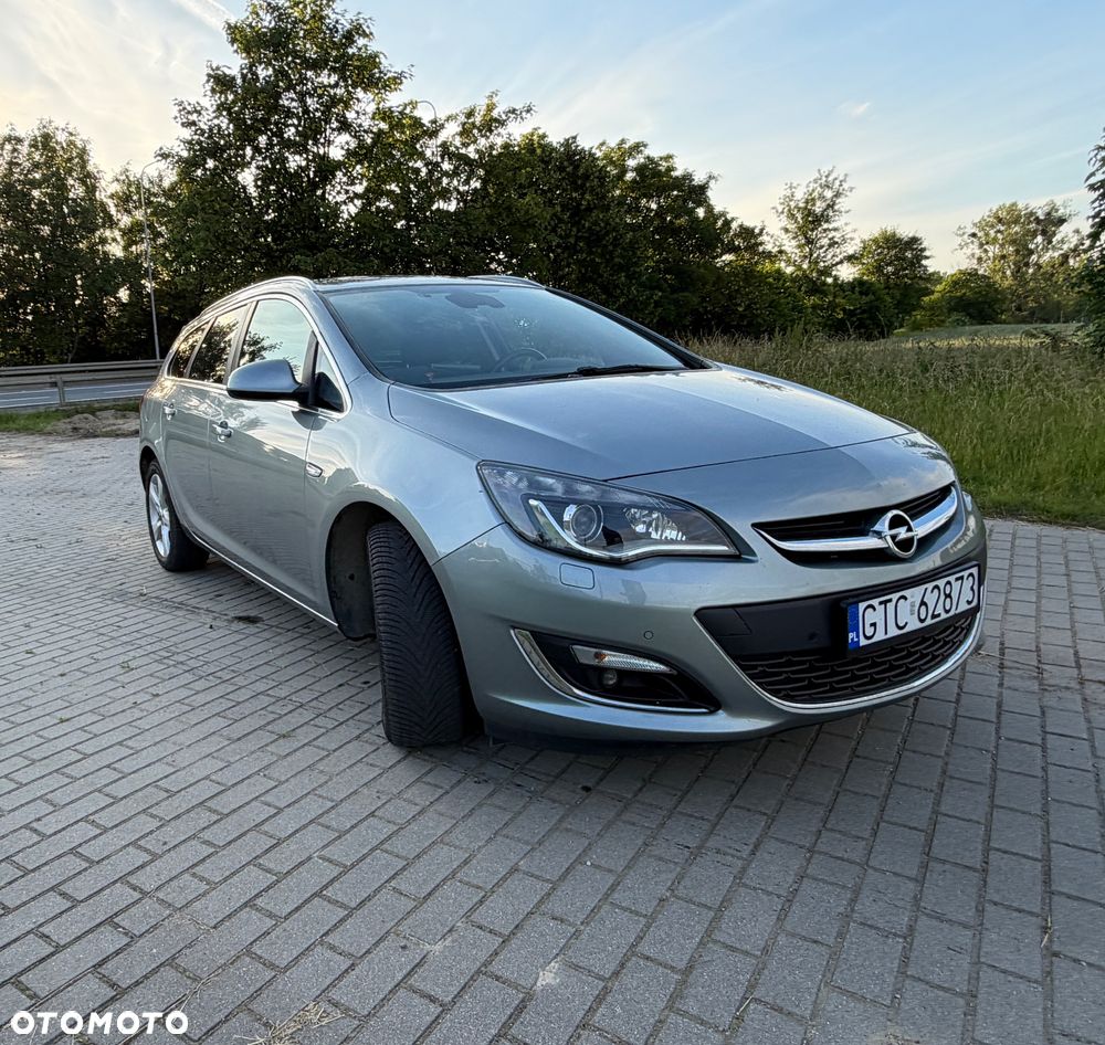 Opel Astra 1.7 CDTI DPF ecoFLEX TourerStart/Stop Exklusiv - 11