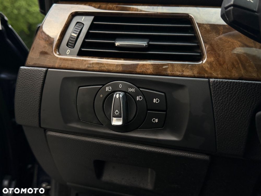 BMW Seria 3 - 18