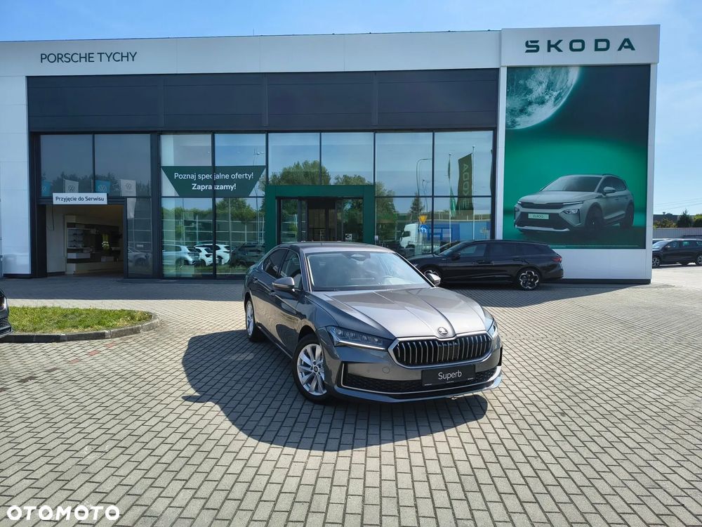 Skoda Superb 2025 photo 2