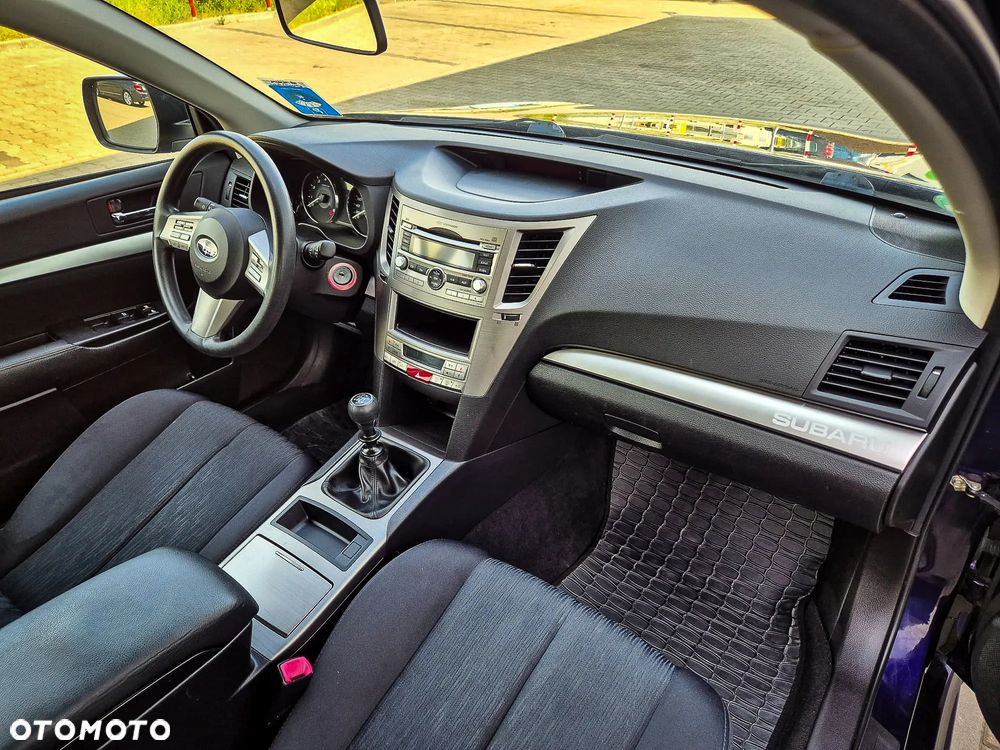 Subaru Legacy 2.0i Trend - 39