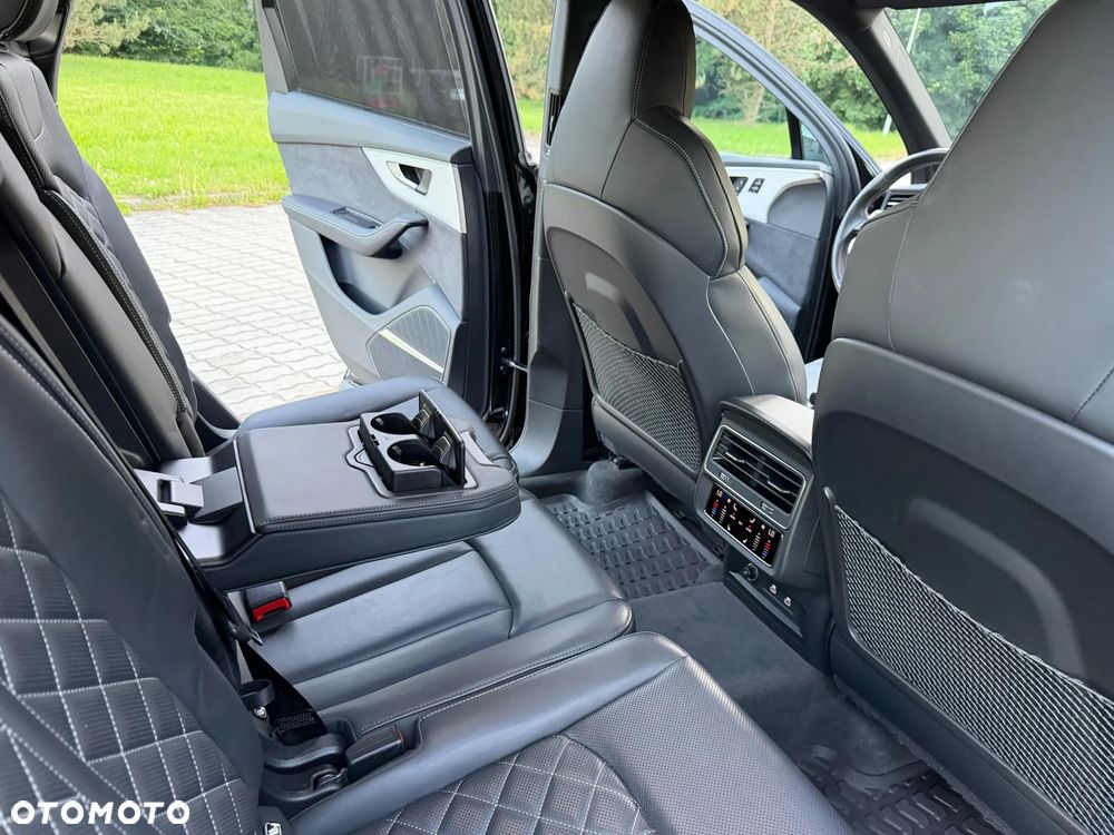 Audi Q7 55 TFSI mHEV Quattro S Line Tiptr - 21