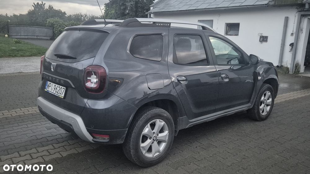 Dacia Duster 1.6 SCe Blackshadow S&S - 5