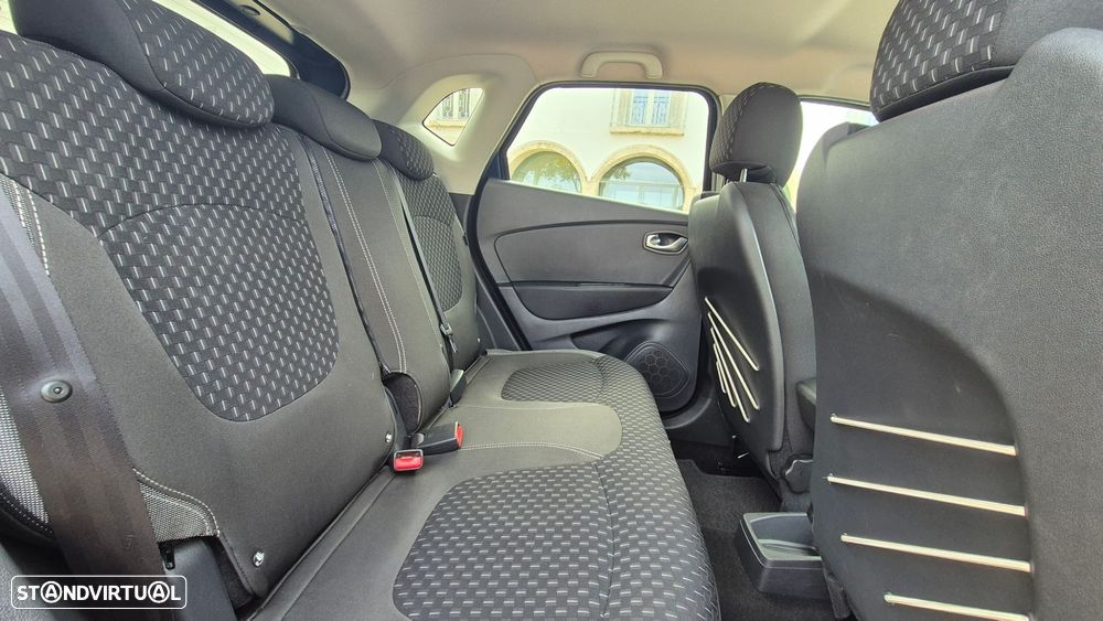 Renault Captur 0.9 TCE Exclusive XMOD - 39