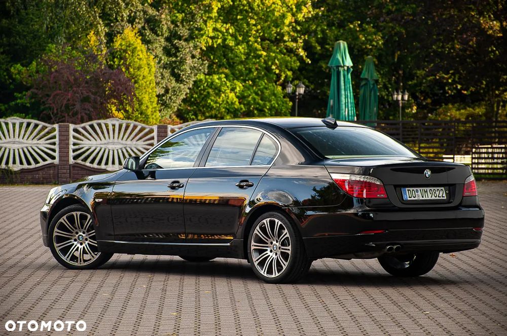 BMW Seria 5 525d - 10