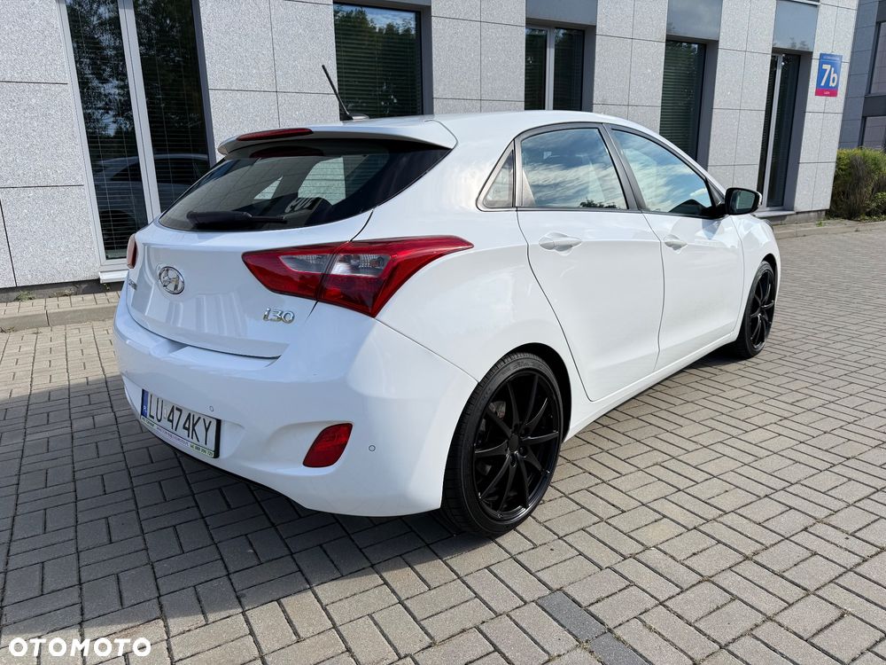 Hyundai i30 1.4 Classic + - 6