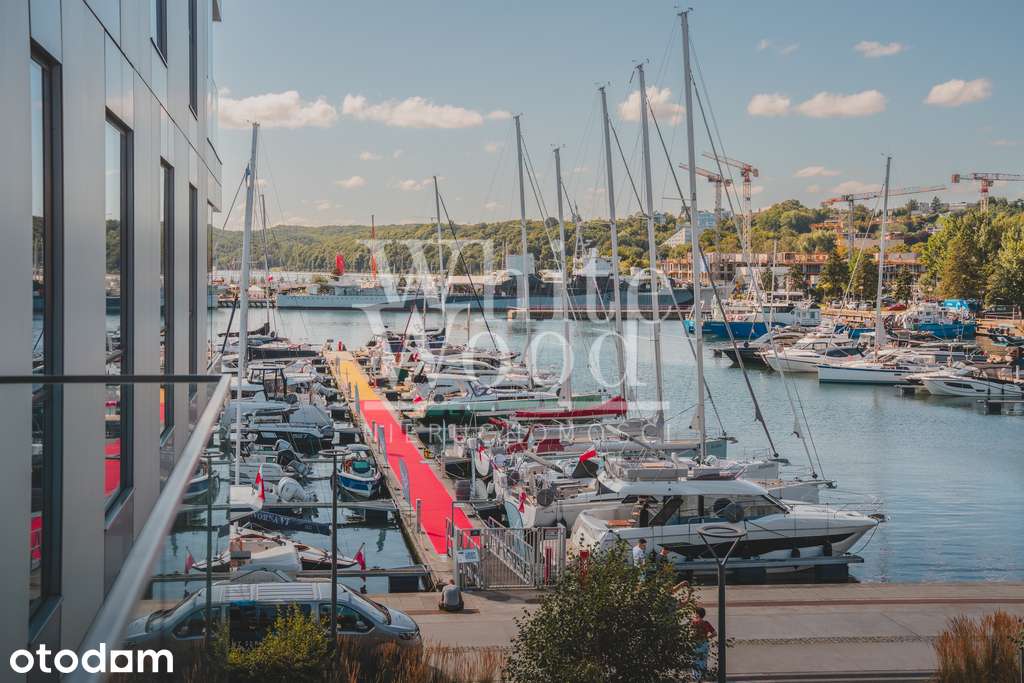 Yacht Park / Widok na Marinę