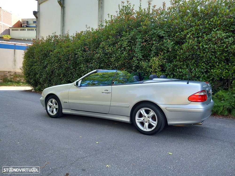 Mercedes-Benz CLK 200 - 32
