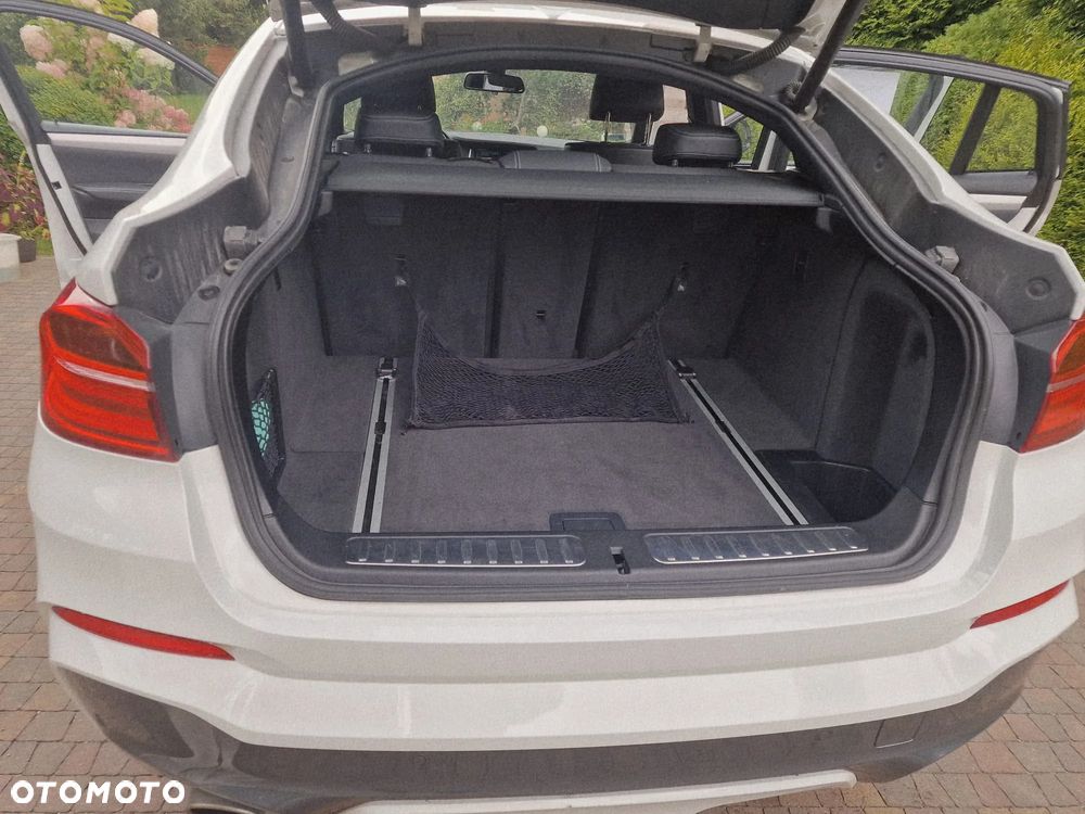 BMW X4 xDrive20i M Sport - 23