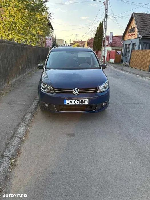 Volkswagen Touran - 3