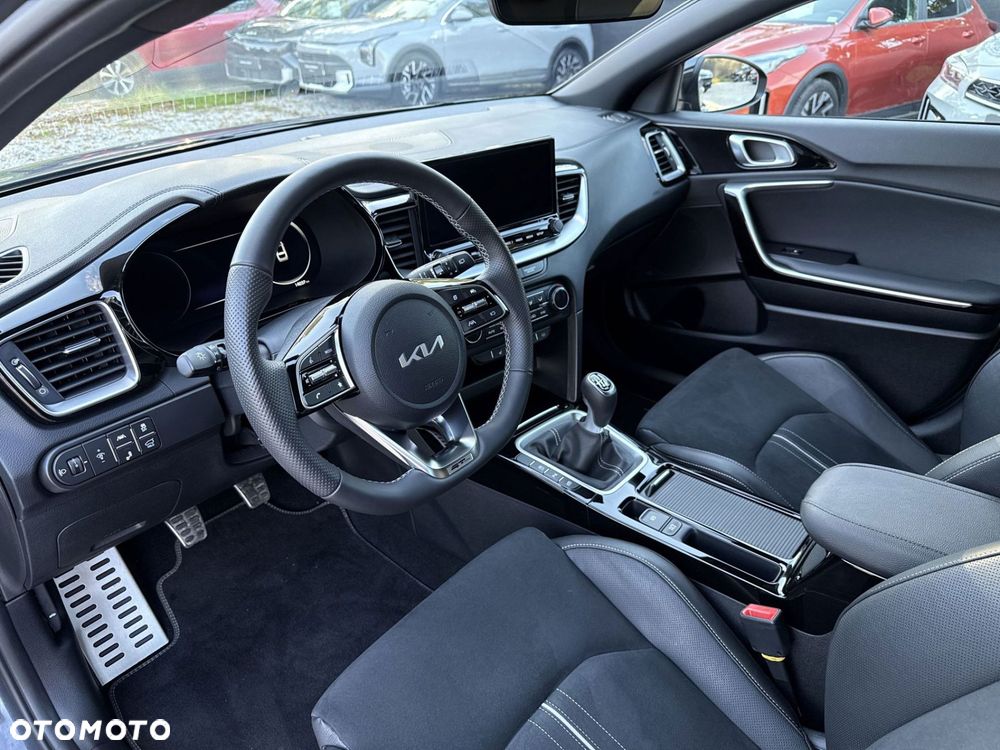 Kia ProCeed 1.5 T-GDI GT Line - 9