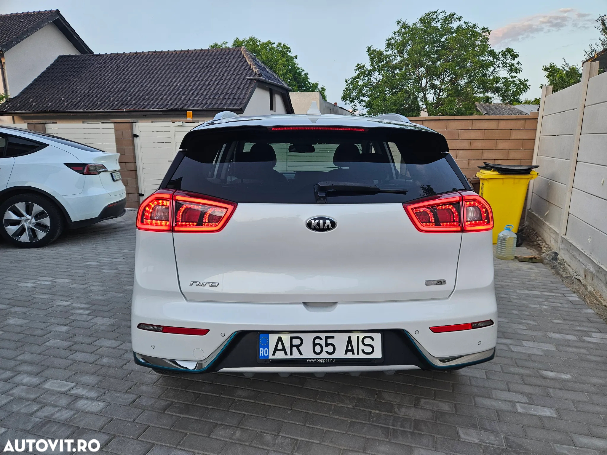Kia Niro 1.6 GDI 6DCT PHEV Premium - 28