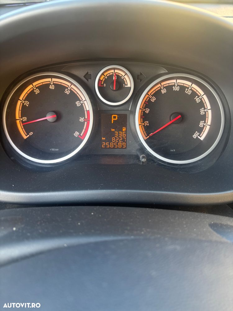 Opel Corsa 1.4 16V Automatik Edition - 7