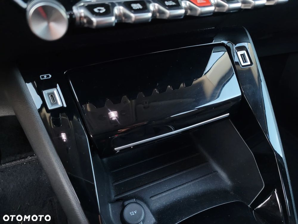 Peugeot 2008 PureTech 100 Active - 25
