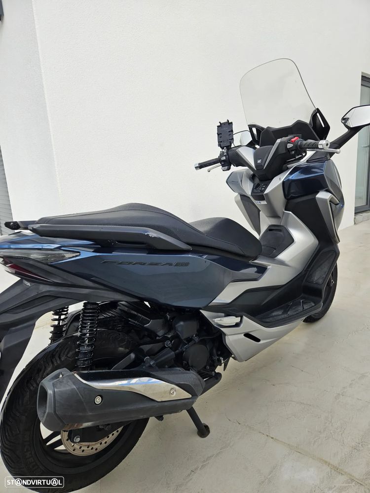 Honda Forza 300 - 2