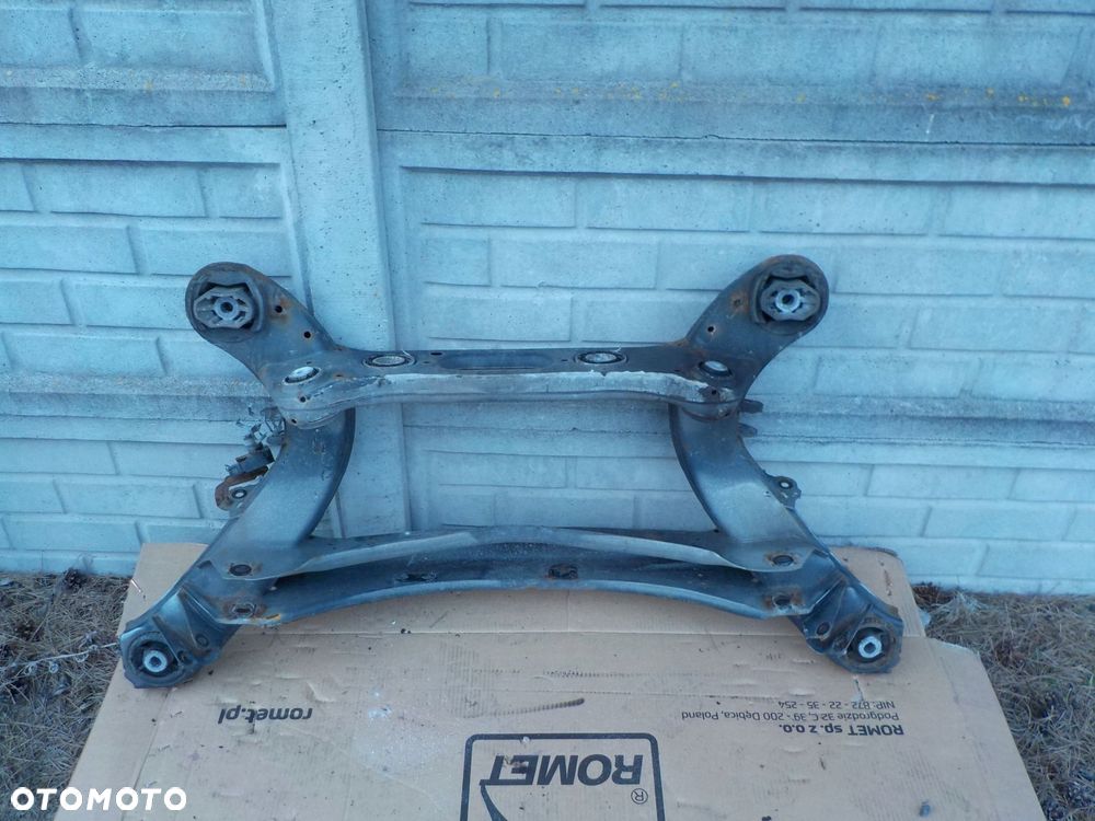 MERCEDES C W205 2.1 CDI 15r SEDAN 4D sanki tyl - 2