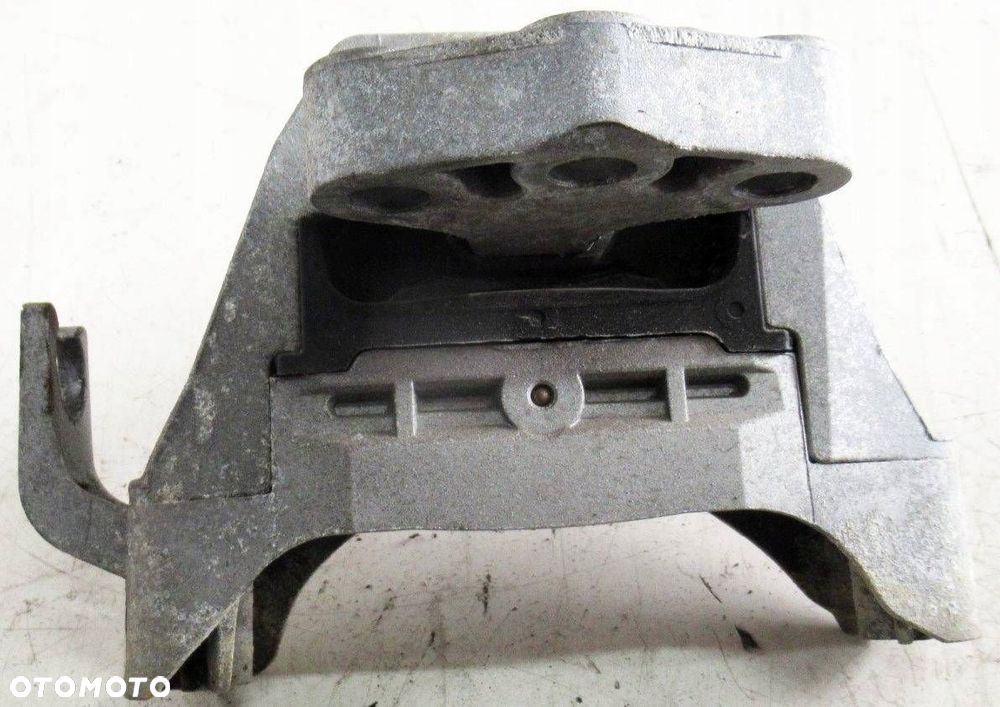 OPEL ASTRA J IV 4 LIFT 1.6 16V ŁAPA WSPORNIK SILNIKA PRAWY PRZÓD 13479257 - 2