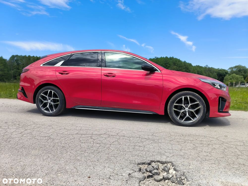 Kia ProCeed - 16