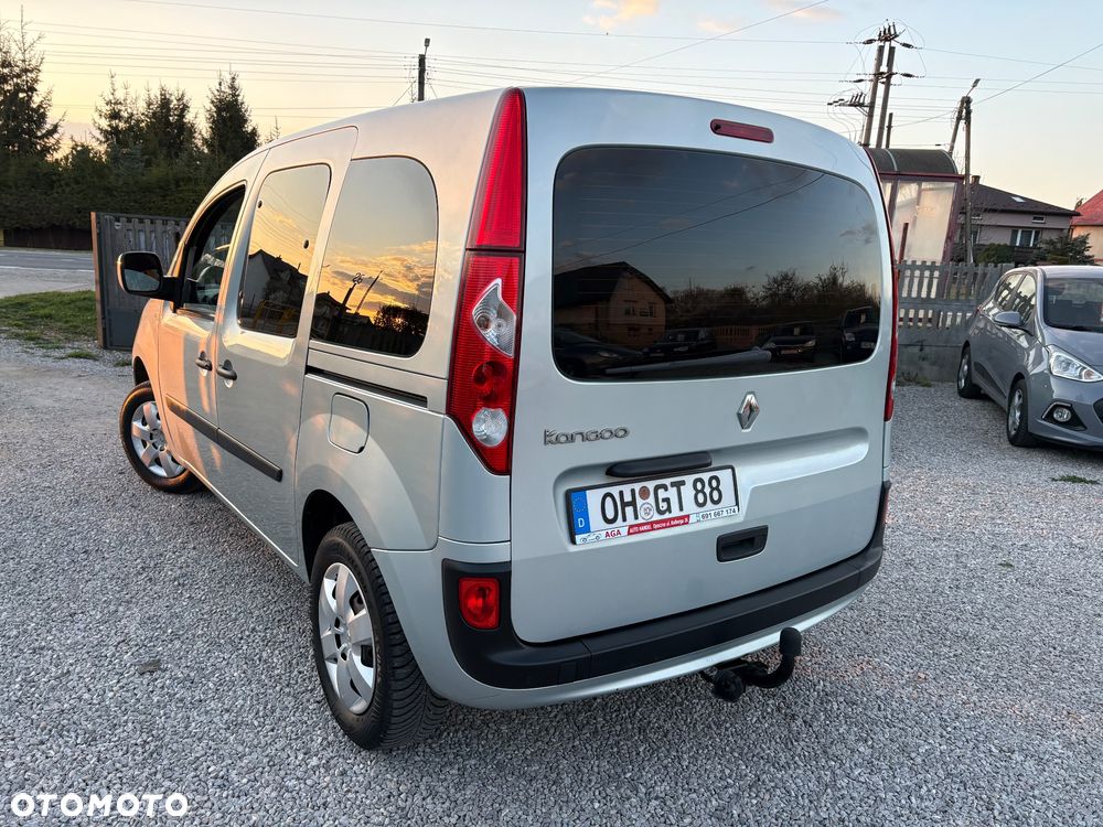 Renault Kangoo 1.6 8V Happy Family - 14