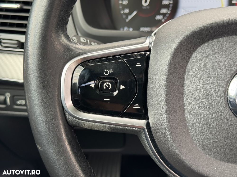 Volvo XC 90 T8 AWD Recharge Geartronic Inscription Edition - 30