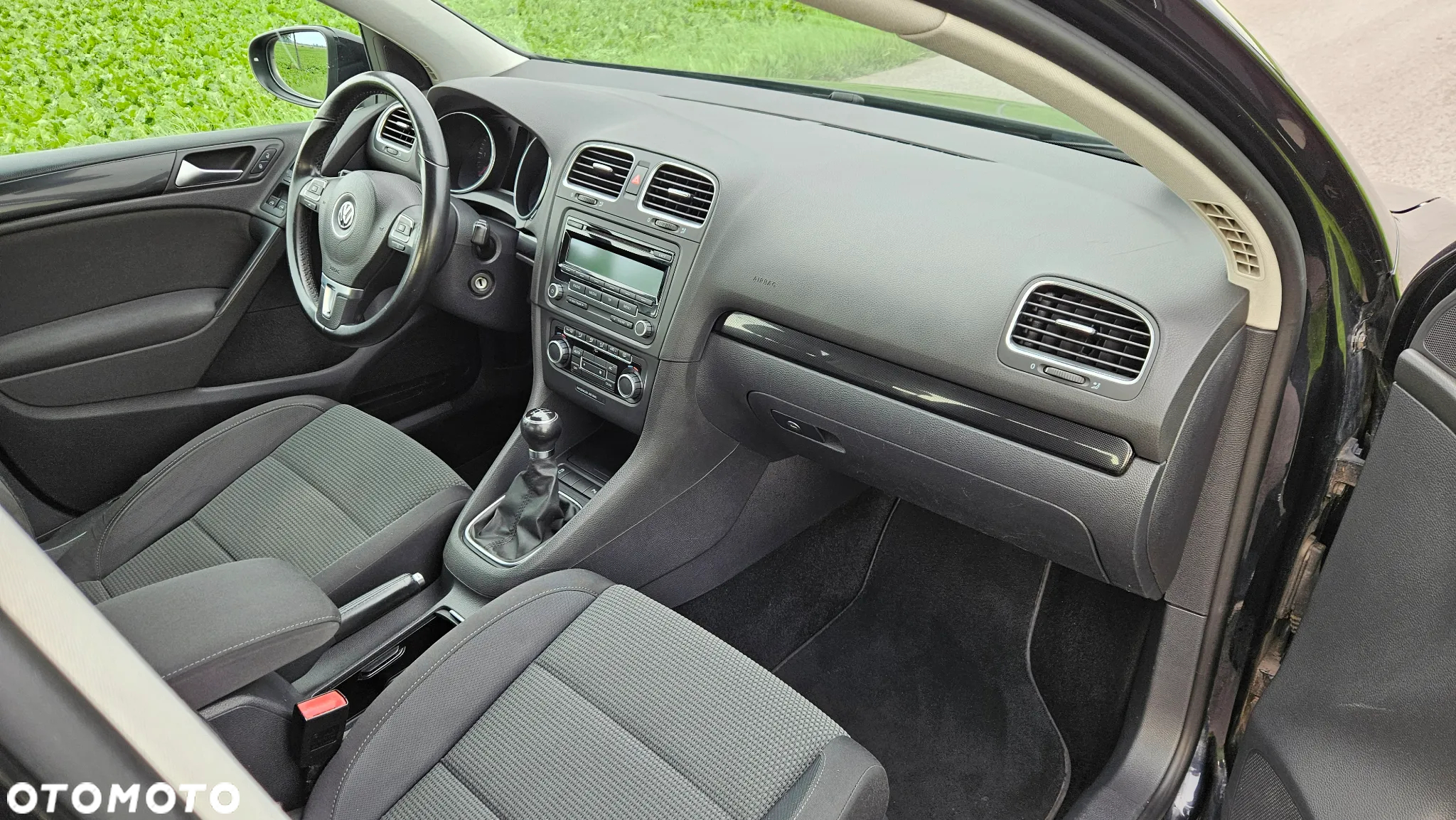 Volkswagen Golf VI 1.6 TDI Comfortline - 6