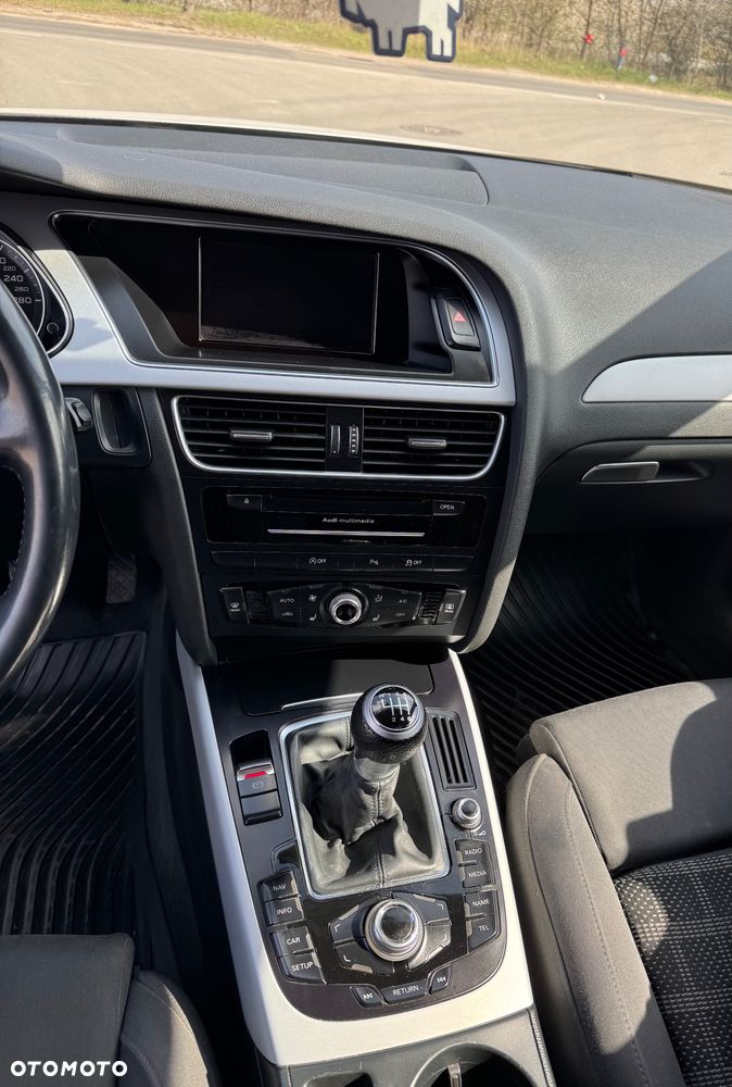 Audi A4 Avant 2.0 TDI - 11