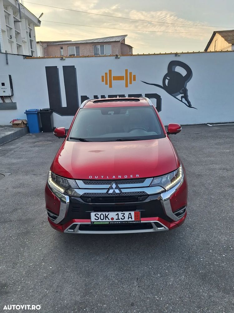 Mitsubishi Outlander 2.4 4WD - 2