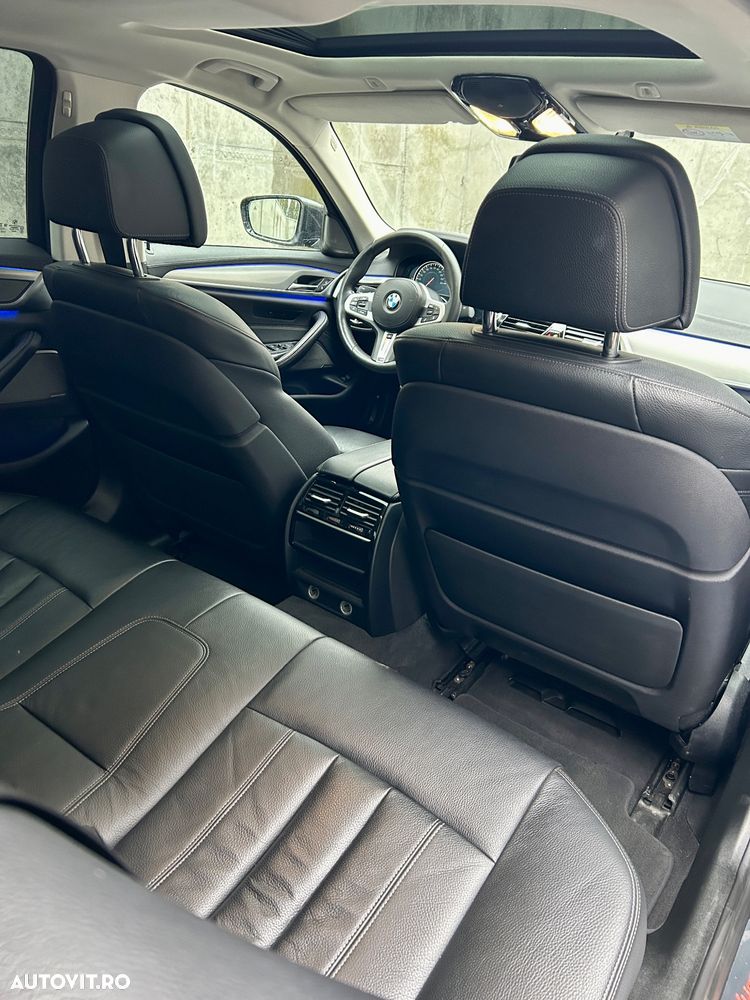 BMW Seria 5 520d xDrive AT - 34