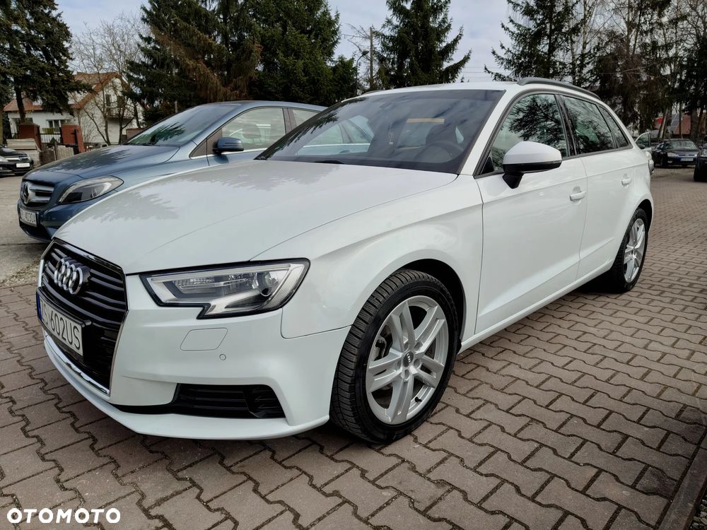 Audi A3 Sportback 35 TFSI S tronic - 3
