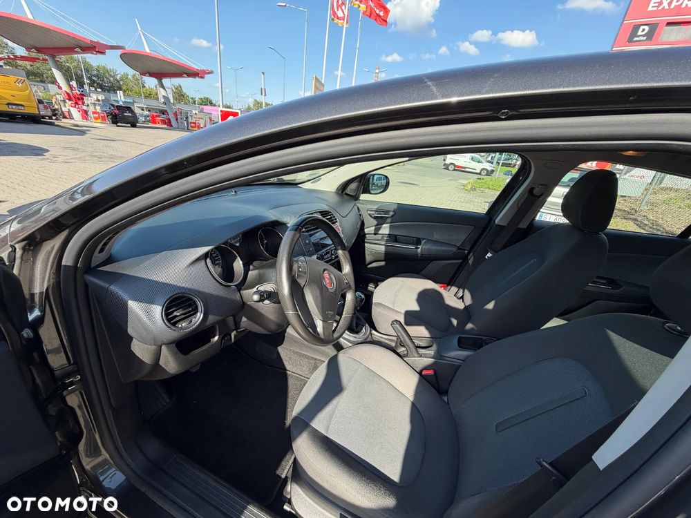 Fiat Bravo 1.4 T-JET 16V Dynamic - 23