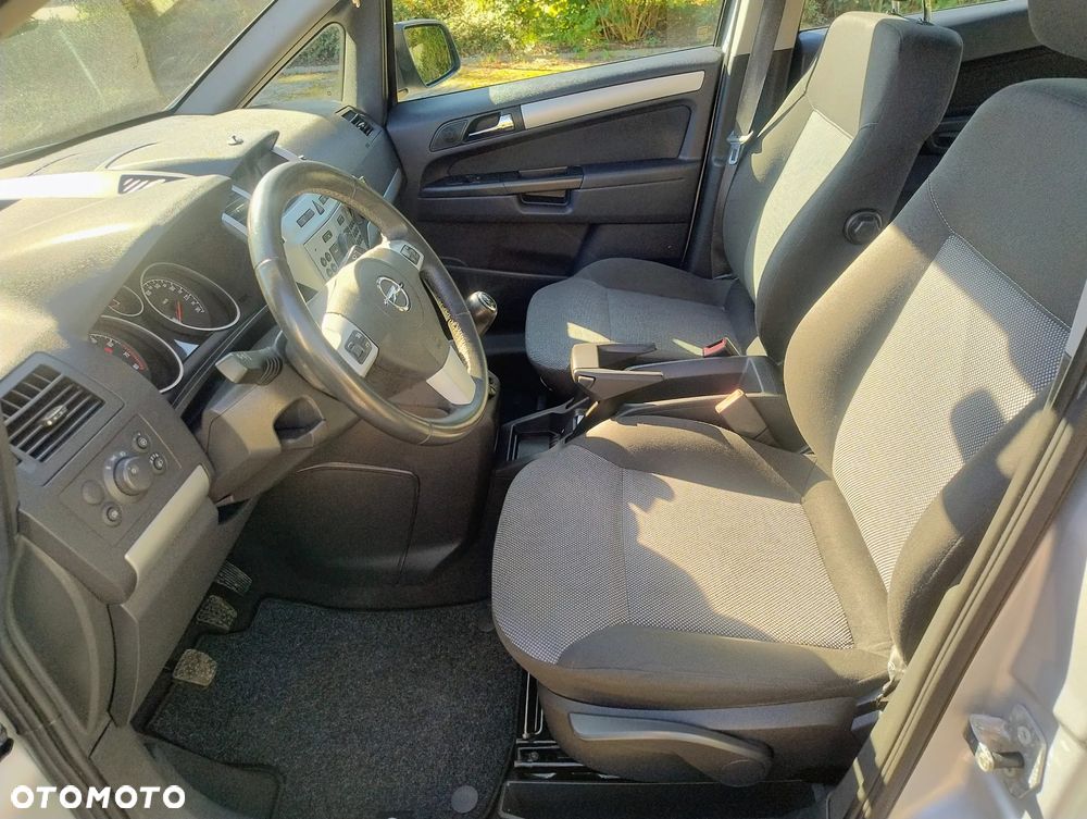 Opel Zafira 1.8 Enjoy - 9