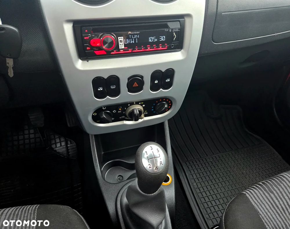 Dacia Sandero - 9