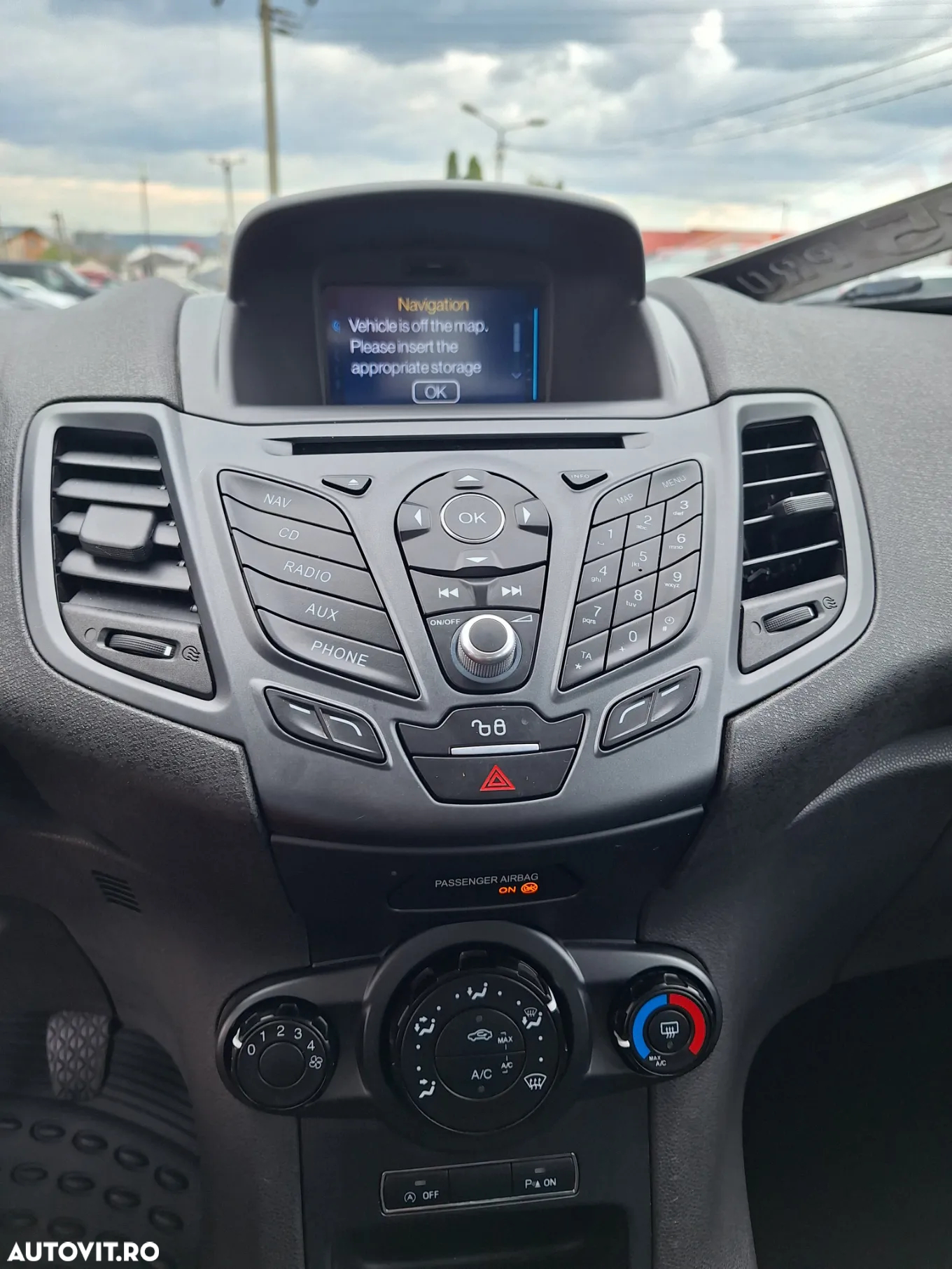 Ford Fiesta 1.5 TDCi SYNC Edition - 9