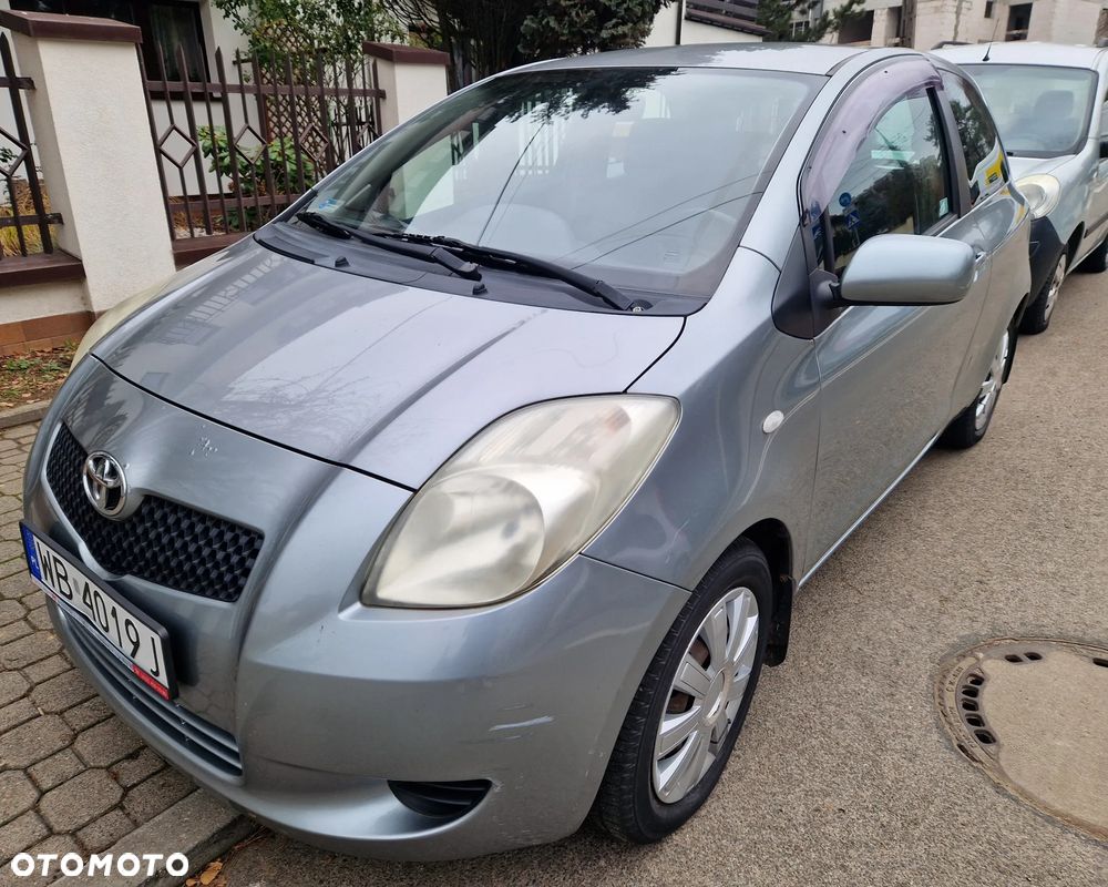 Toyota Yaris 1.3 Terra - 2